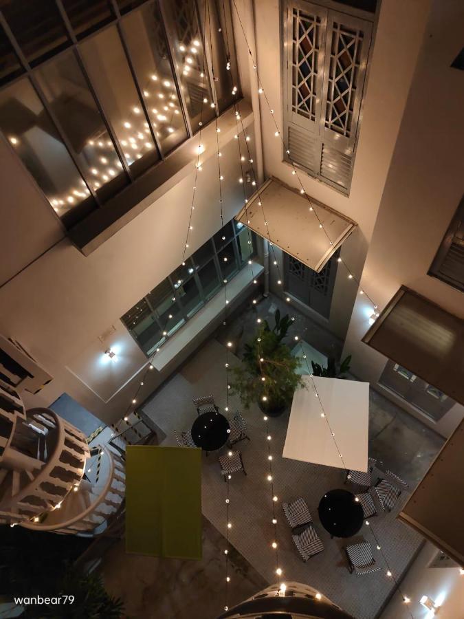 Отель The Assembly Place, A Co-Living At Mayo Сингапур Экстерьер фото