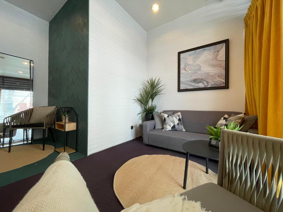 The Assembly Place, A Co-Living At Mayo Сингапур Экстерьер фото
